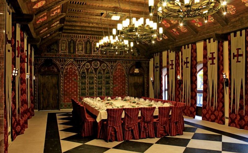 Средневековая атмосфера