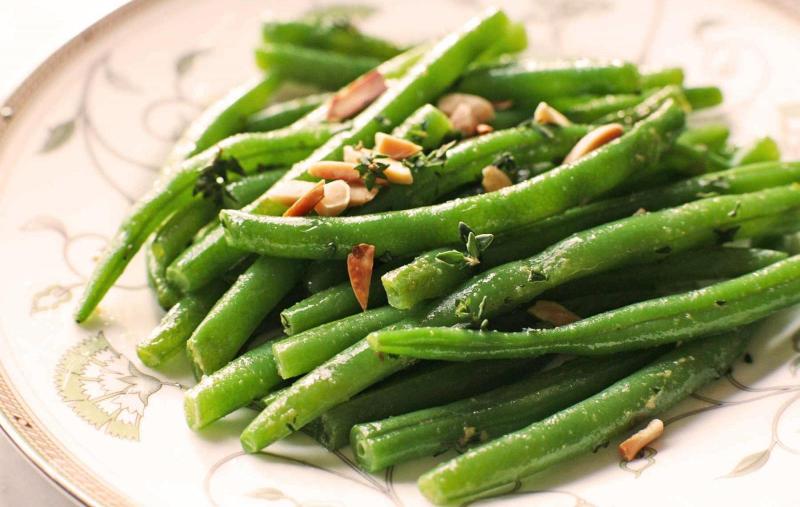 Салат с зеленой фасолью